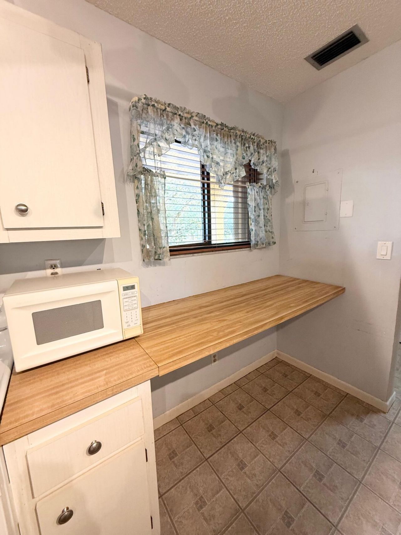 930 SW 9th Street Circle, Unit 205, Boca Raton, FL 33486 Photo