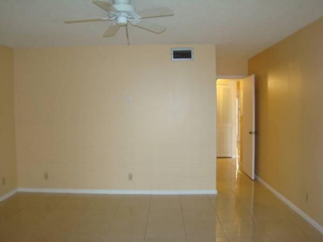 370 NW 76th Avenue, Unit 104, Margate, FL 33063 Photo