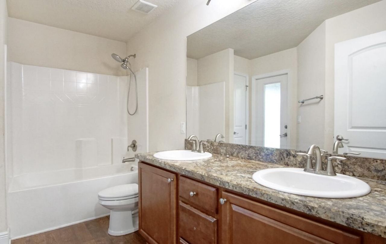 5803 NW Dooley Circle, Port Saint Lucie, FL 34986 Photo