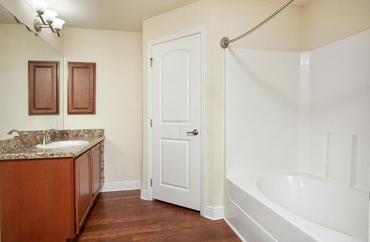 5803 NW Dooley Circle, Port Saint Lucie, FL 34986 Photo