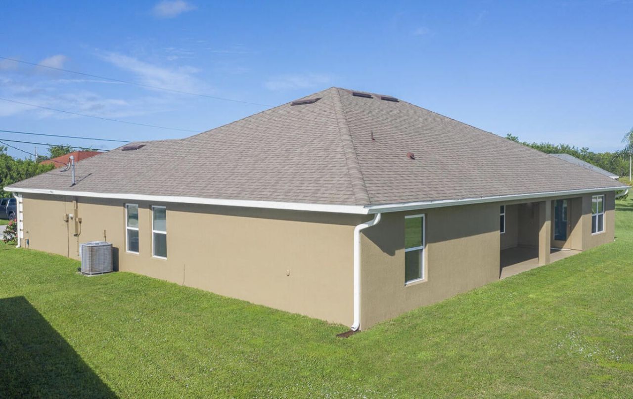 5803 NW Dooley Circle, Port Saint Lucie, FL 34986 Photo