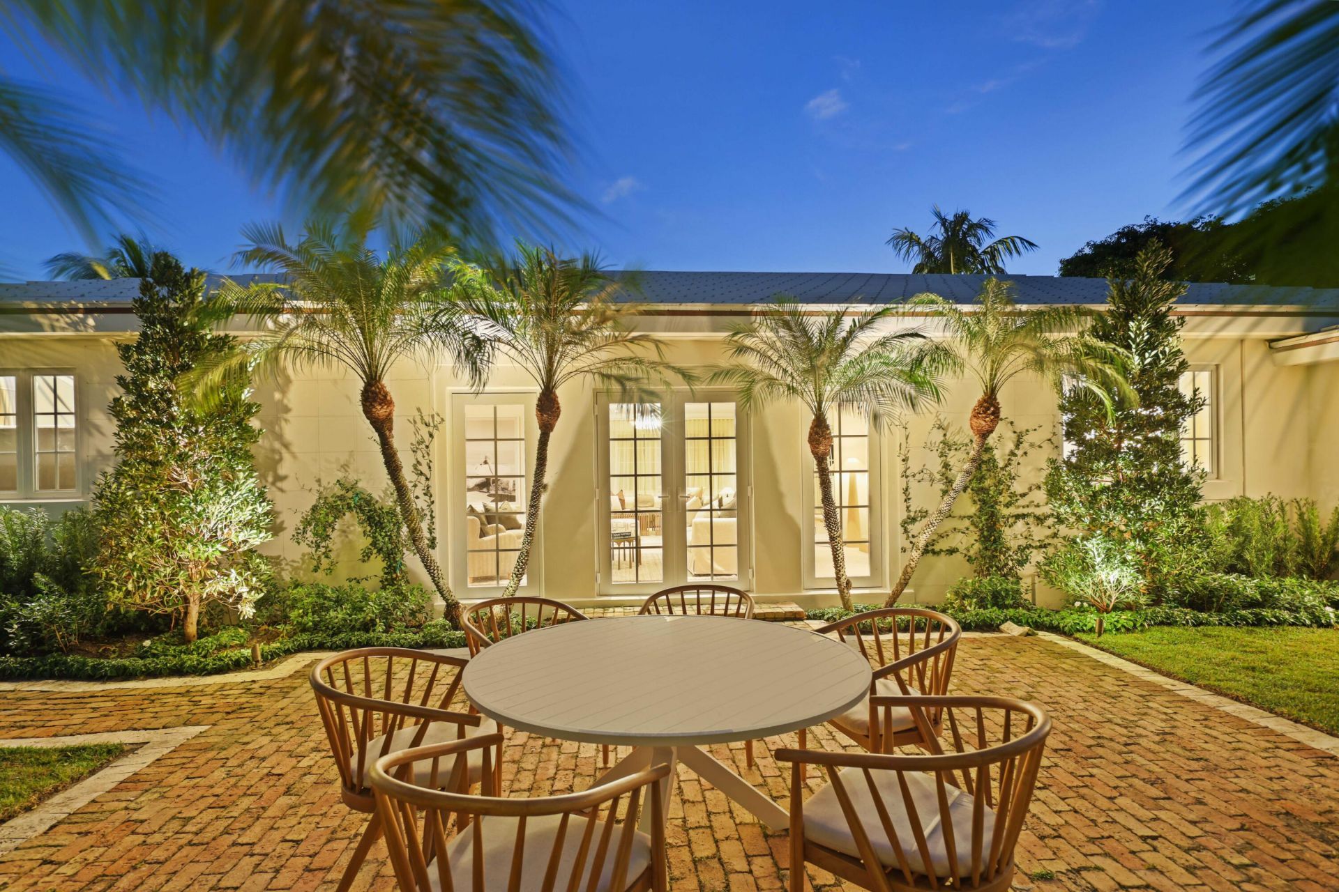 257 Via Linda, Palm Beach, FL 33480 Photo