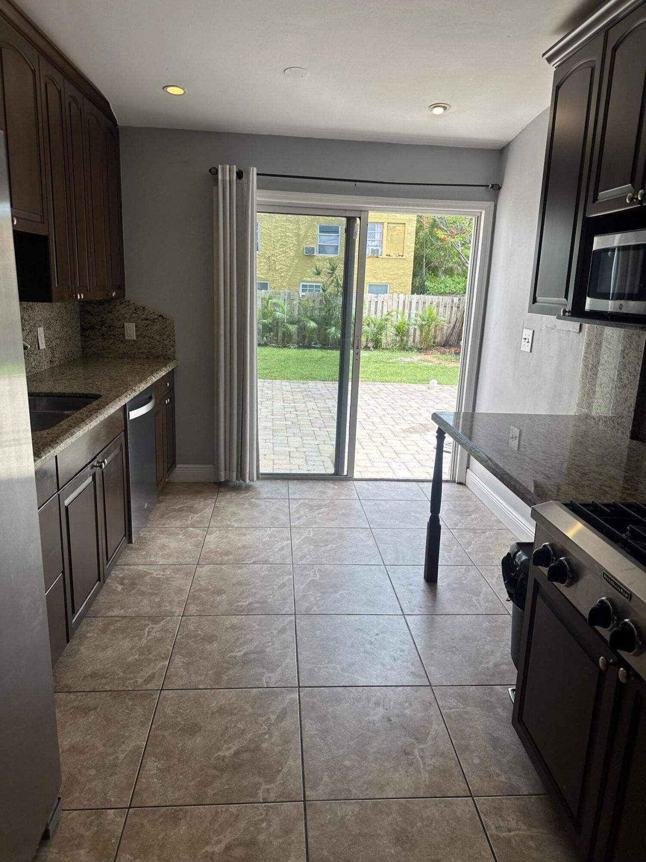 619 37th Street, West Palm Beach, FL 33407 Photo