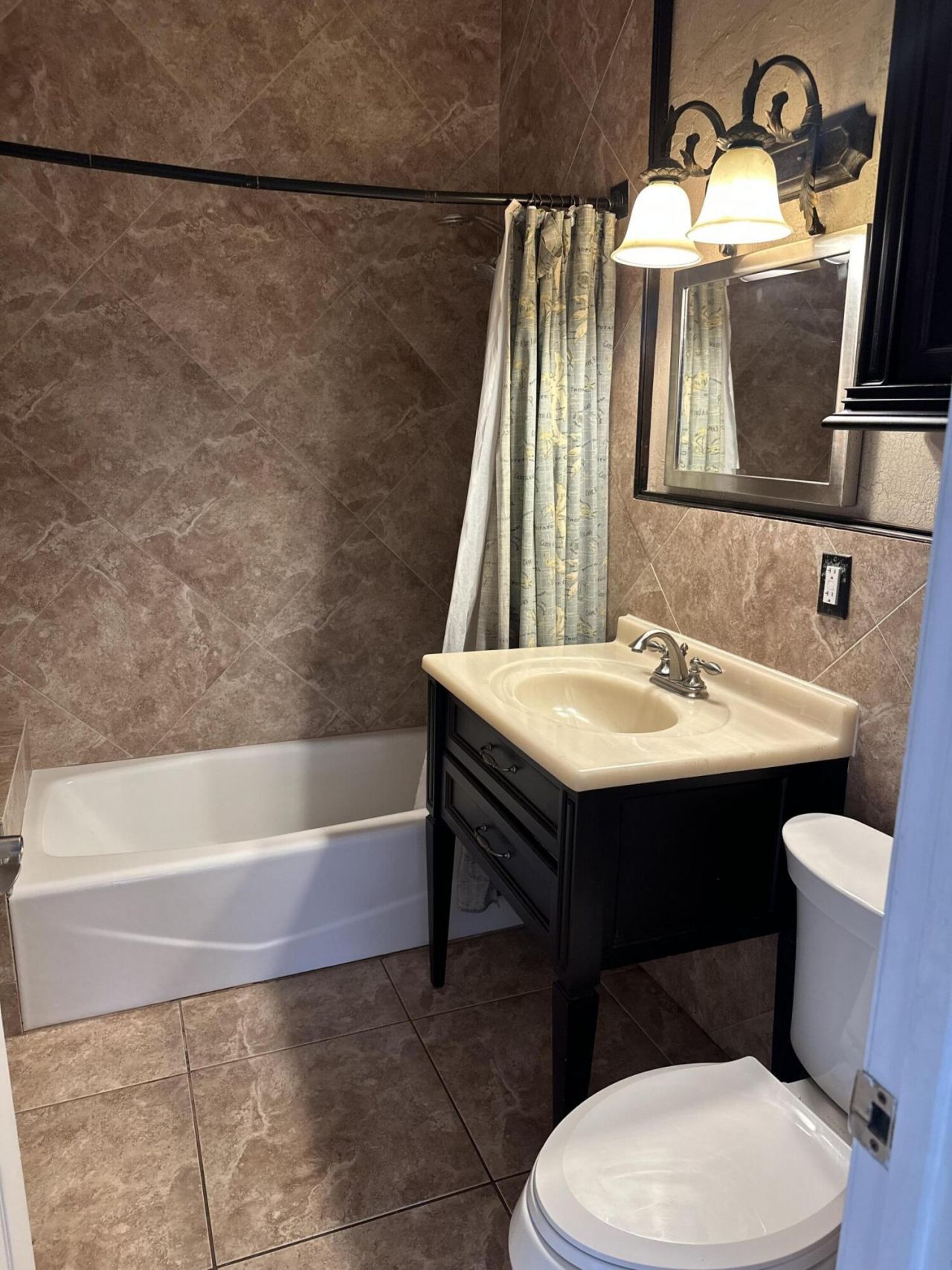 619 37th Street, West Palm Beach, FL 33407 Photo