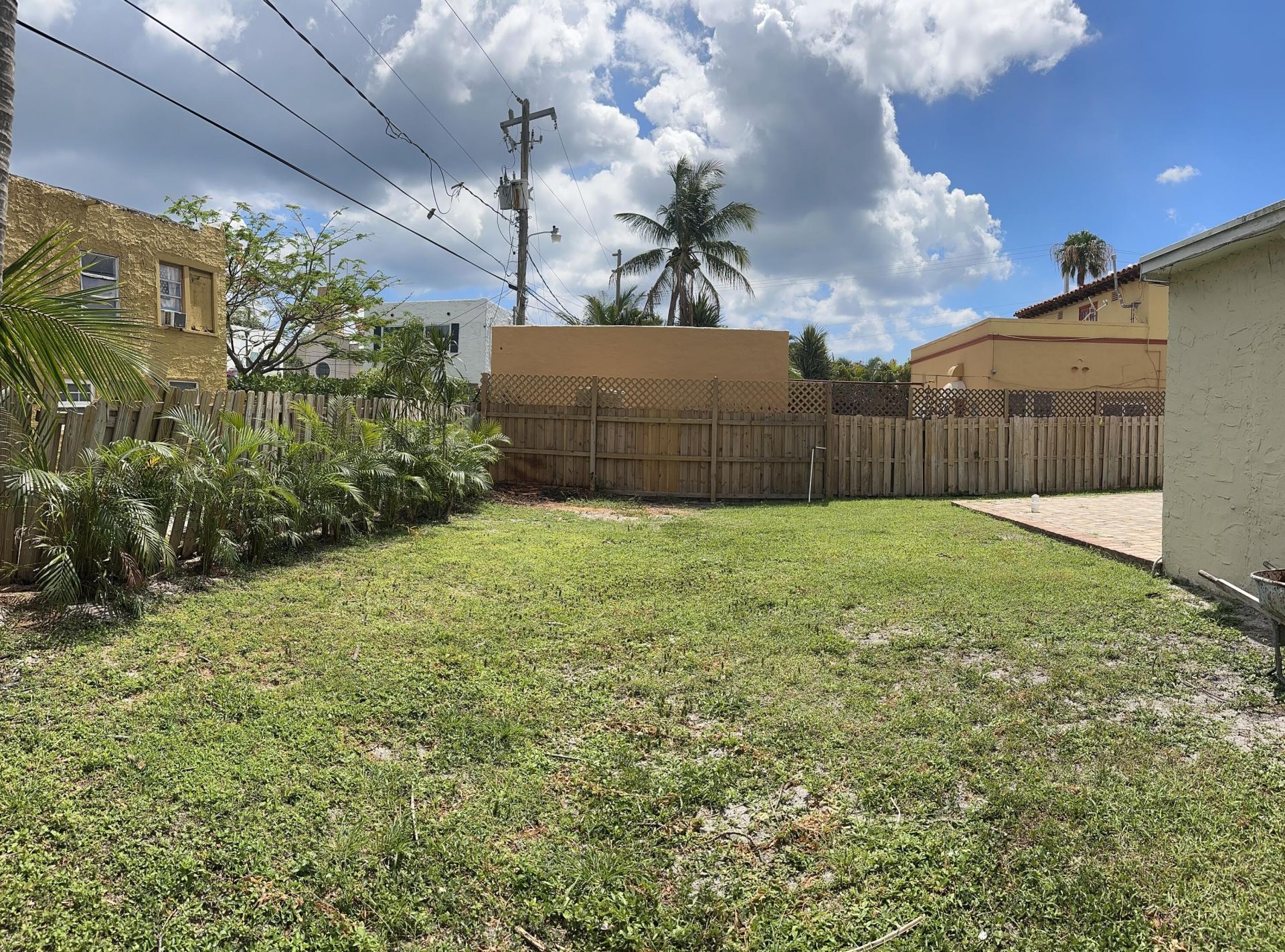 619 37th Street, West Palm Beach, FL 33407 Photo
