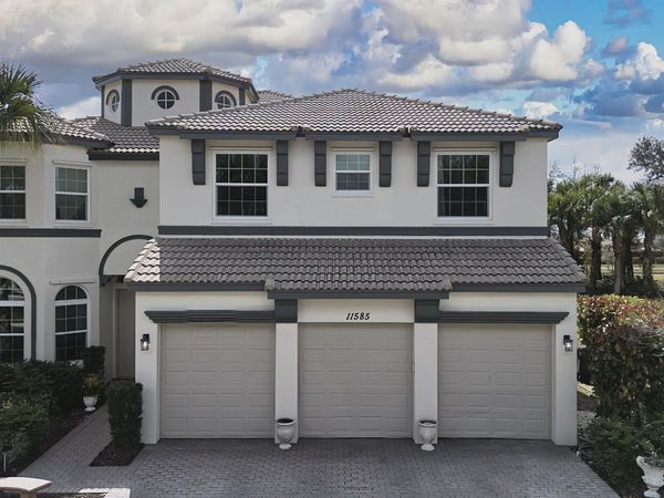 11585 SW Fieldstone Way, Port Saint Lucie, FL 34987