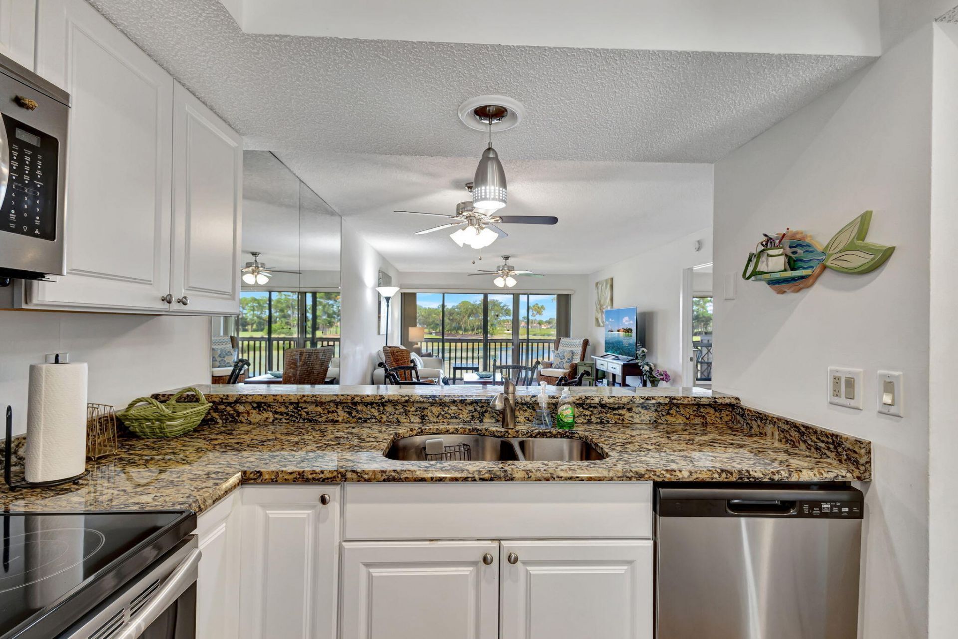 348 Brackenwood Circle, Palm Beach Gardens, FL 33418 Photo