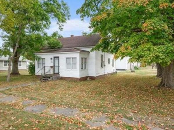 221 S Ohio Street, Chrisman, IL 61924