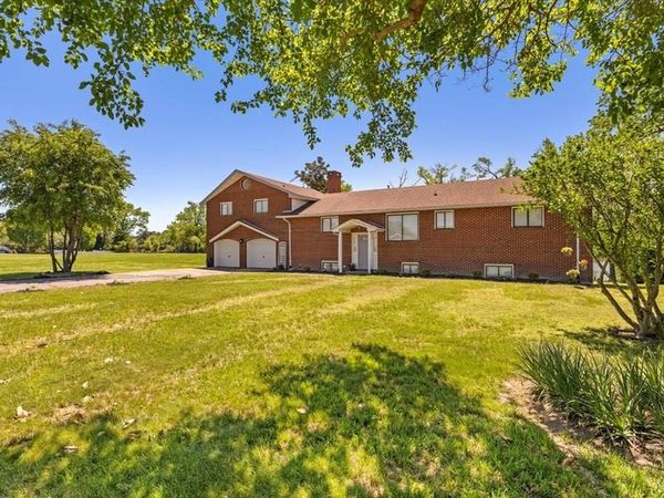 198 Canoe Place, MONTROSS, VA 22520