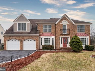 2067 WOODFORD ROAD, VIENNA, VA 22182