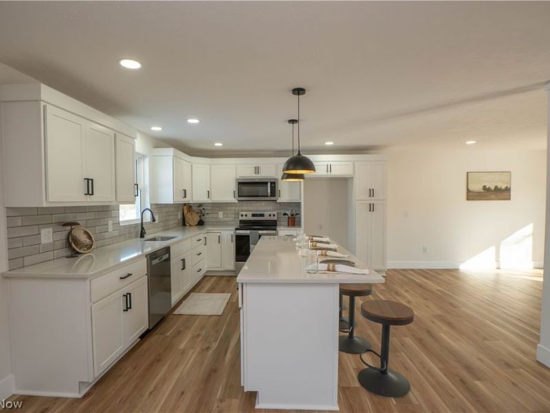 590 Eleanora Drive, Cuyahoga Falls, OH 44223 Photo 10