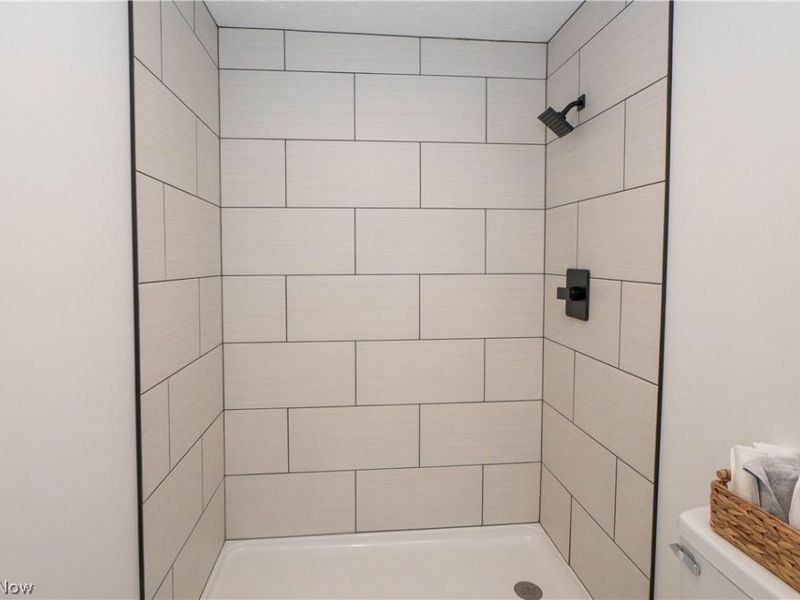 590 Eleanora Drive, Cuyahoga Falls, OH 44223 Photo 17