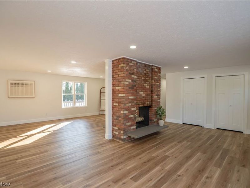 590 Eleanora Drive, Cuyahoga Falls, OH 44223 Photo 4