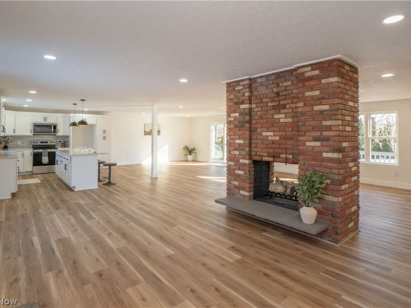 590 Eleanora Drive, Cuyahoga Falls, OH 44223 Photo 6