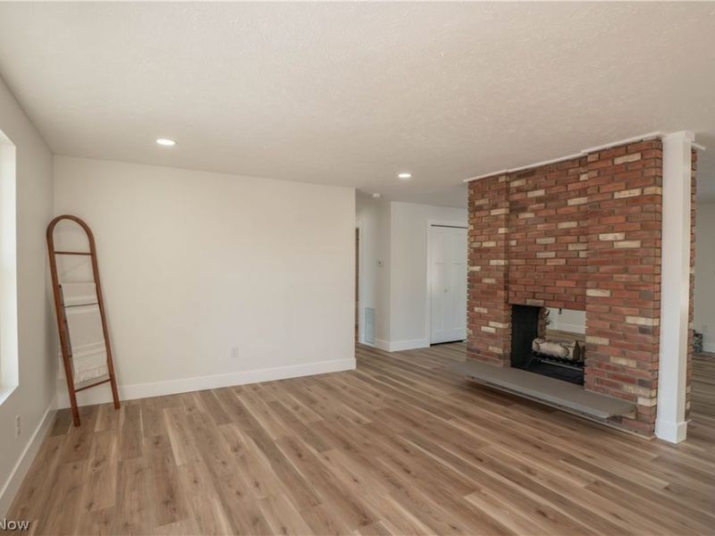 590 Eleanora Drive, Cuyahoga Falls, OH 44223 Photo 8