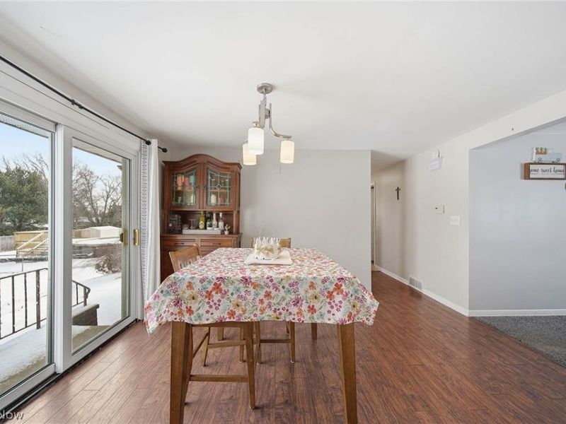 2525 Hollyview Avenue NE, Canton, OH 44721 Photo 13