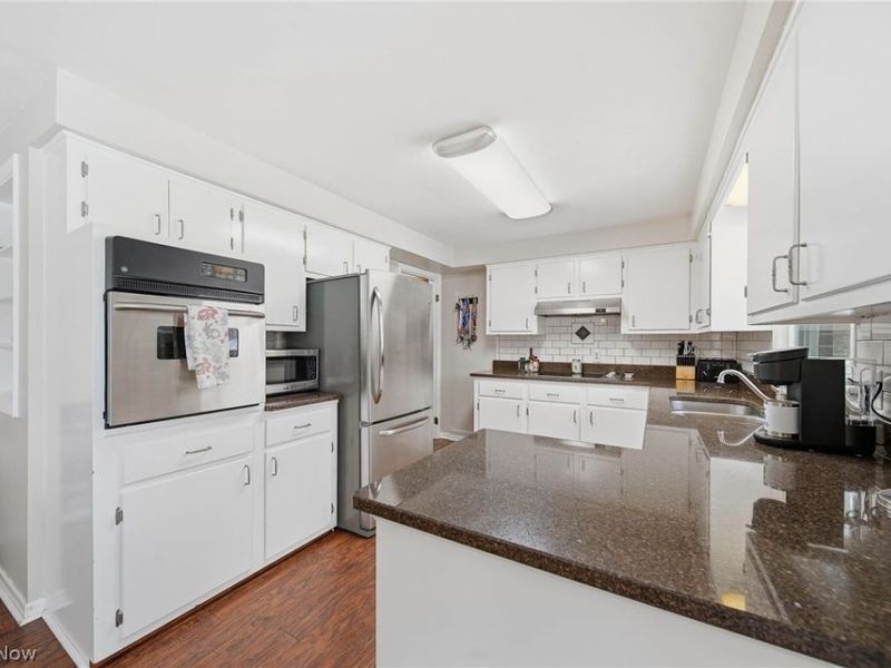 2525 Hollyview Avenue NE, Canton, OH 44721 Photo 16