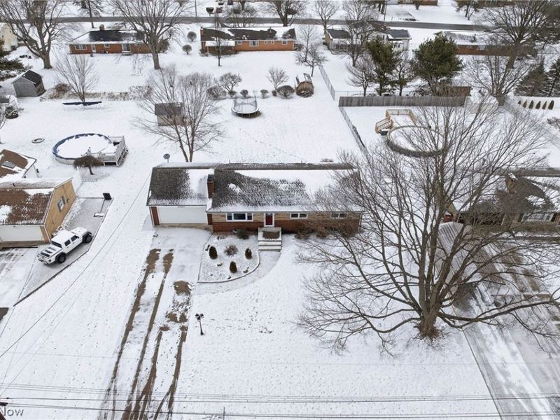 2525 Hollyview Avenue NE, Canton, OH 44721 Photo 4