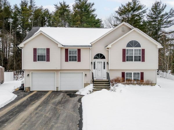 41 Bowdoin Drive, Brewer, ME 04412