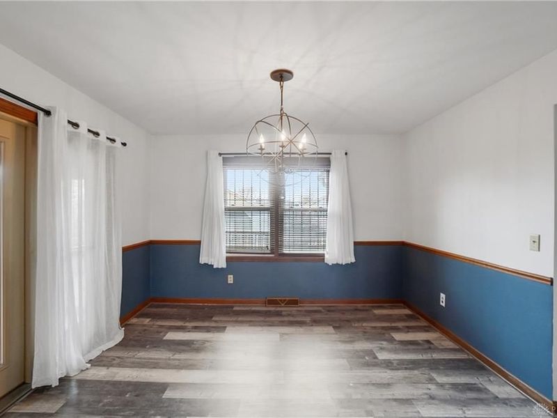 105 W Roger Drive, Trenton, OH 45067 Photo 12