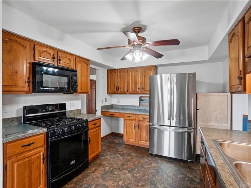 105 W Roger Drive, Trenton, OH 45067 Photo 19