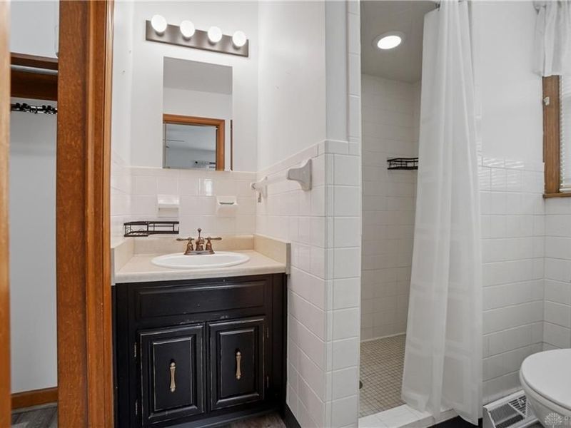 105 W Roger Drive, Trenton, OH 45067 Photo 32