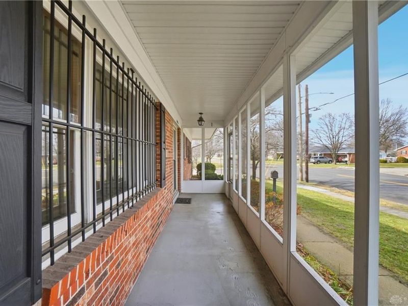 105 W Roger Drive, Trenton, OH 45067 Photo 4