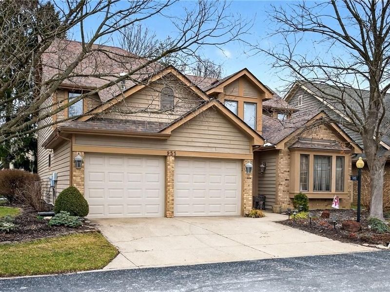 955 Elk Hollow Lane, Centerville, OH 45459 Photo 3