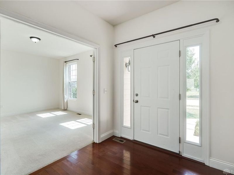 1023 McKinney Lane, Dayton, OH 45458 Photo 4