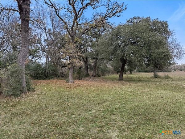 5885 Nickel Mica Road , Flatonia, TX 78941