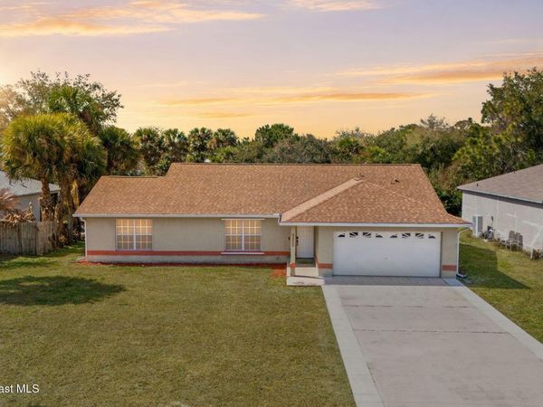 6220 Golfview Avenue , Cocoa, FL 32927