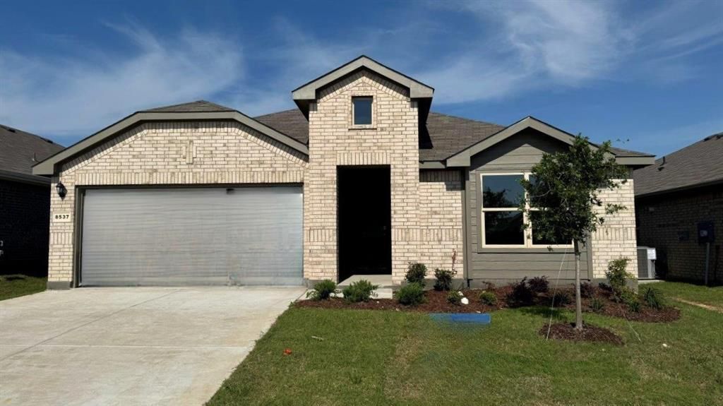 8537 Dunnstown Drive, Fort Worth, TX 76131 Main Photo