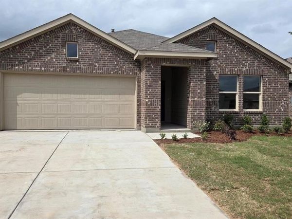 1016 FOXBURG Drive, Fort Worth, TX 76131