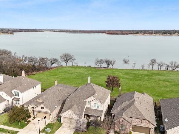1921 Lake Front Trail, Garland, TX 75043