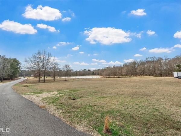 147 Silver Leaf Drive , Benton, LA 71006