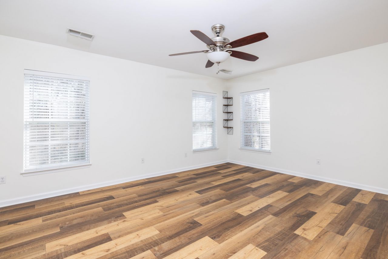 7552 Hawks Circle Photo 14