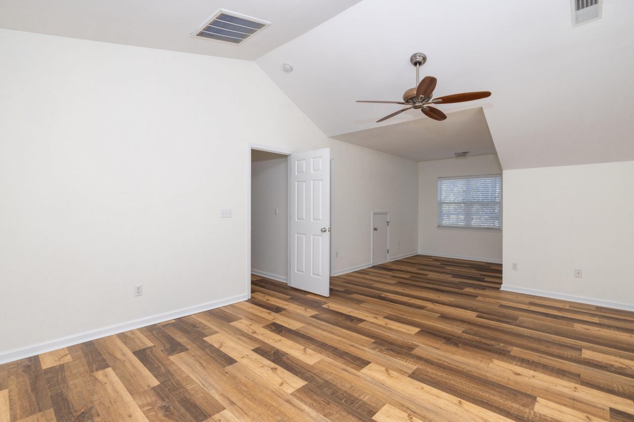 7552 Hawks Circle Photo 31