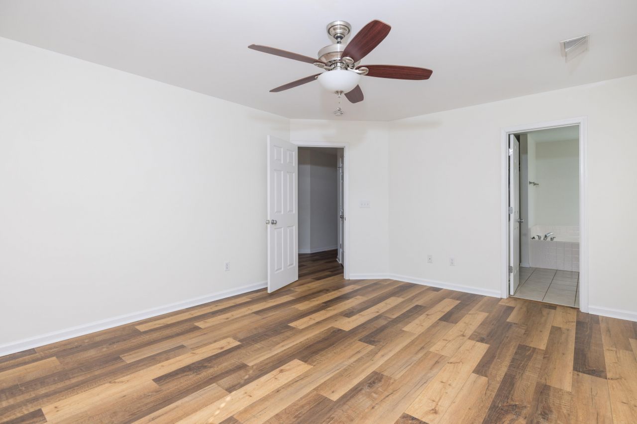 7552 Hawks Circle Photo 32