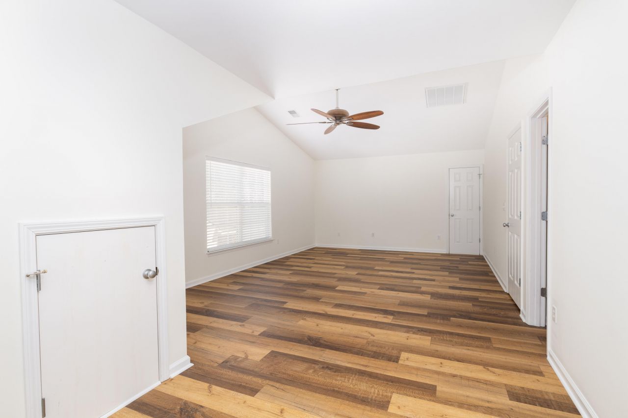 7552 Hawks Circle Photo 35