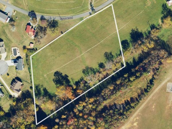 660 Egypt Road, Bluff City, TN 37618