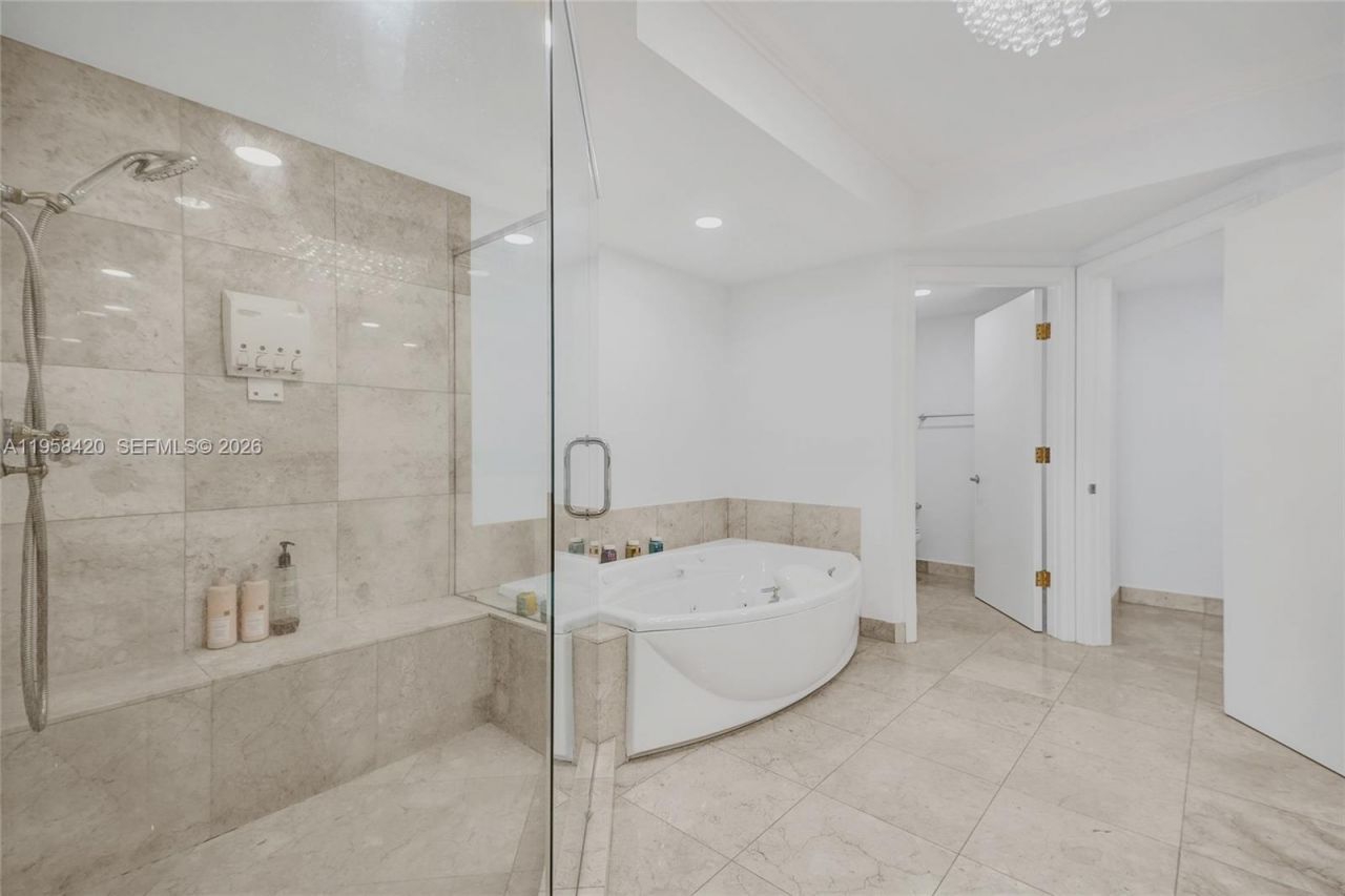 3201 NE 183rd St , Unit 2305, Aventura, FL 33160 Photo