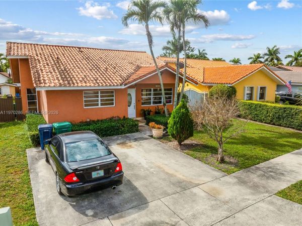 14526 SW 106th Ter , Miami, FL 33186