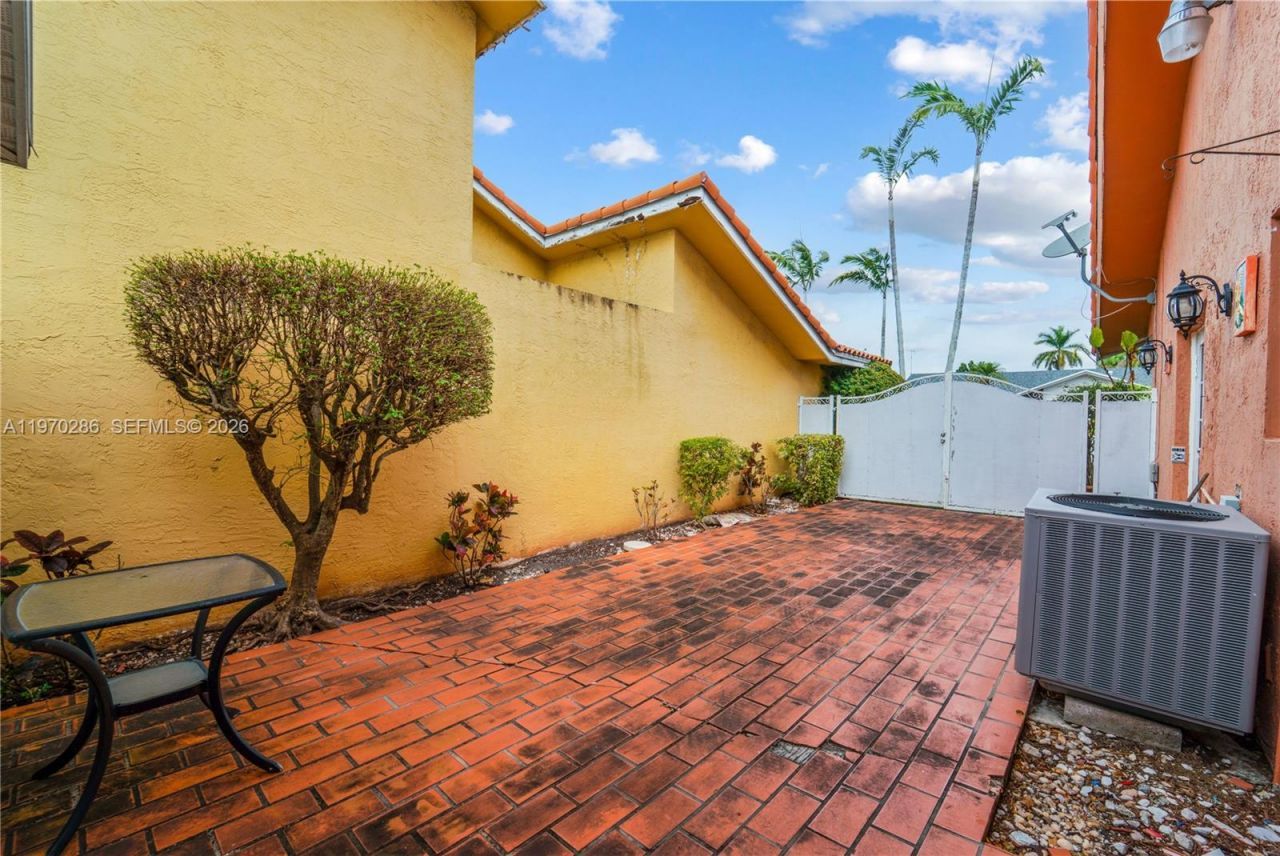 14526 SW 106th Ter , Miami, FL 33186 Photo