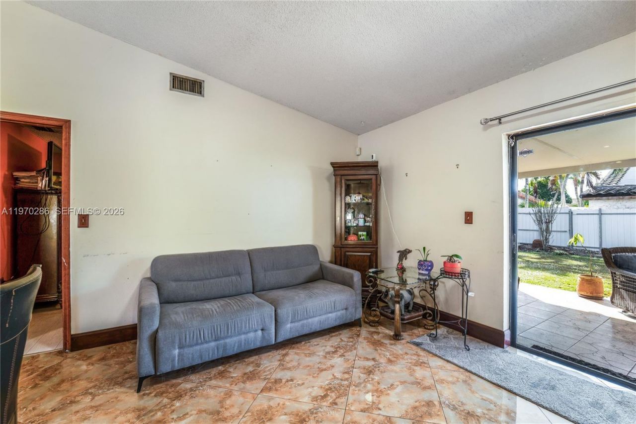 14526 SW 106th Ter, Miami, FL 33186 Photo