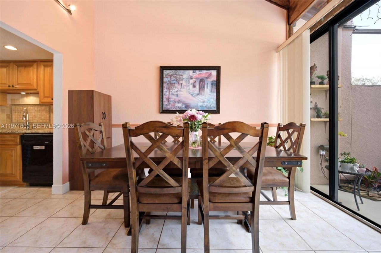 12399 NW 11th St, Pembroke Pines, FL 33026 Photo