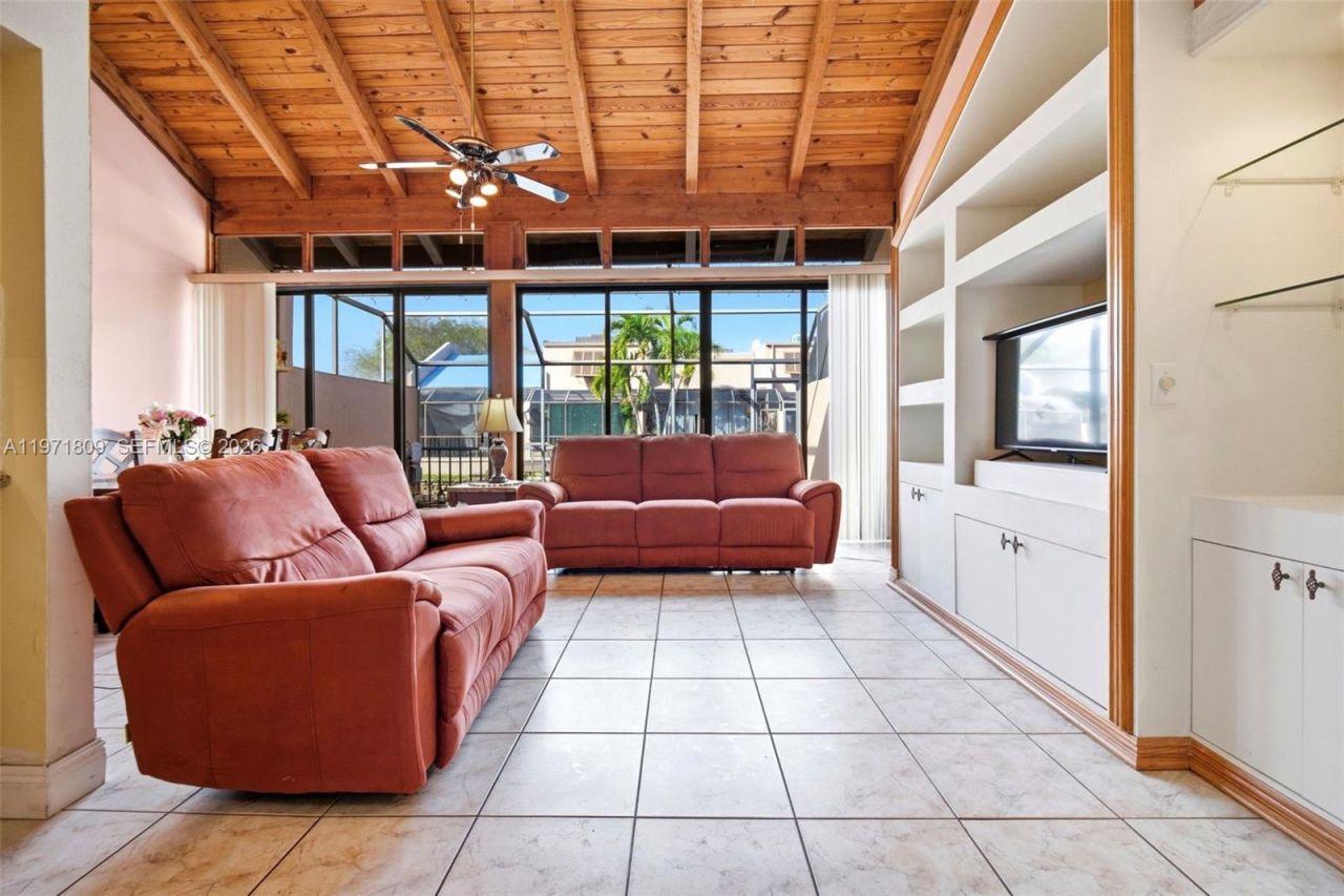 12399 NW 11th St, Pembroke Pines, FL 33026 Photo