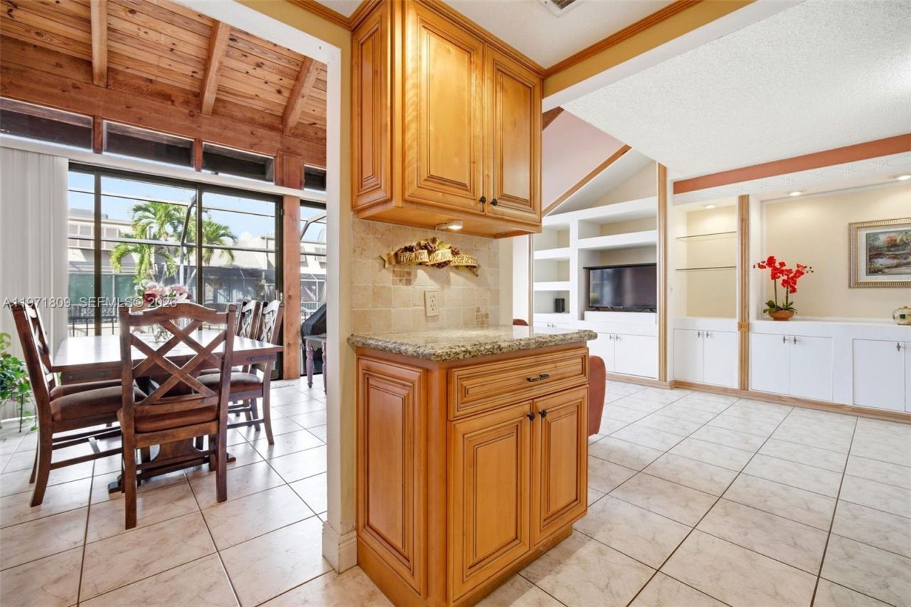 12399 NW 11th St, Pembroke Pines, FL 33026 Photo