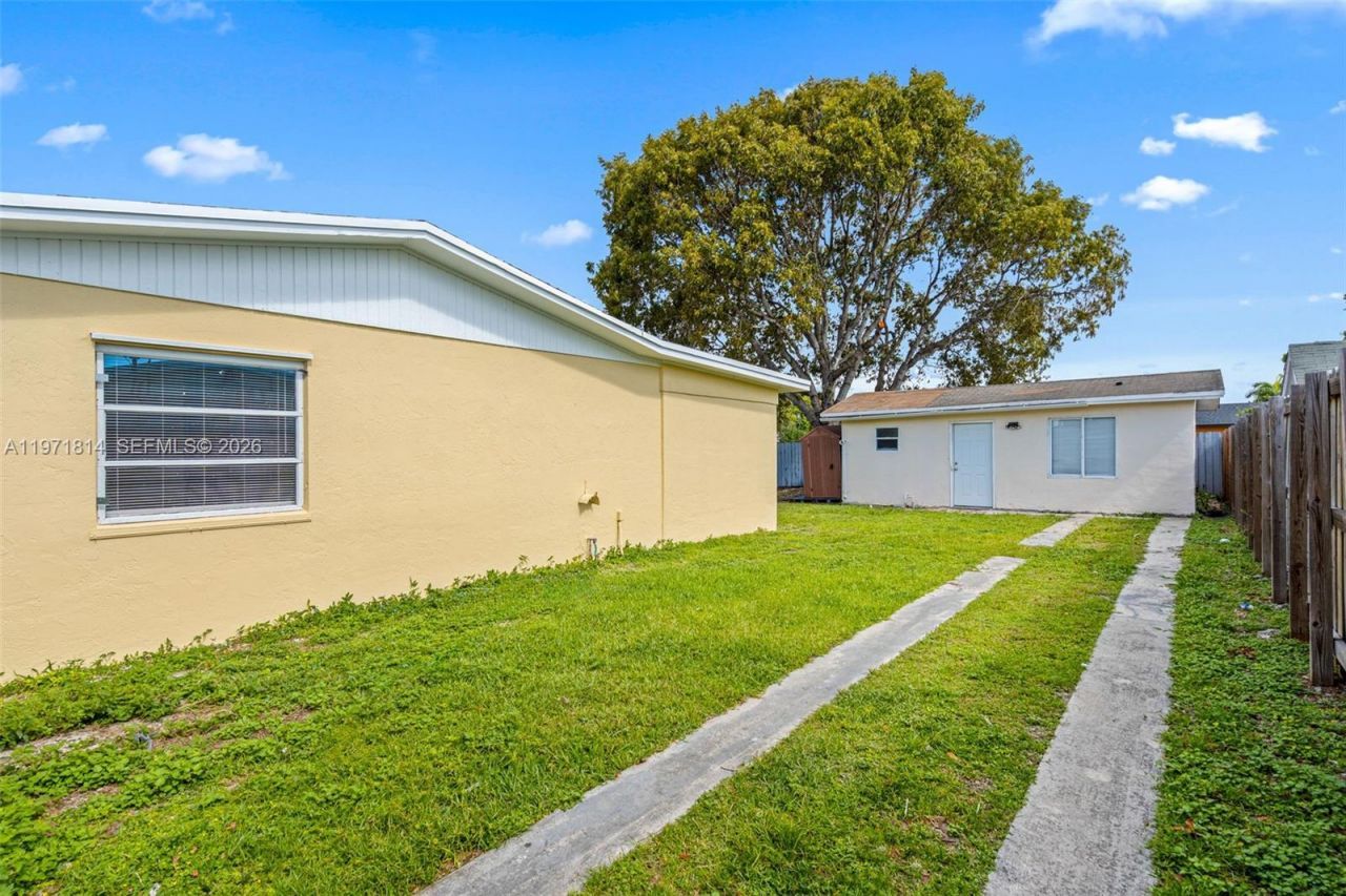 15115 SW 304th Ter, Homestead, FL 33033 Photo