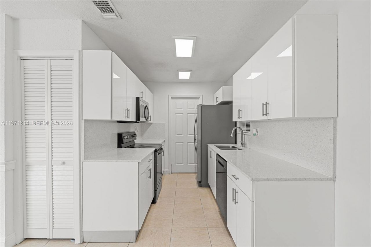 15115 SW 304th Ter, Homestead, FL 33033 Photo