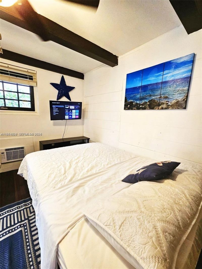 2109 Red Rd, Unit -, Coral Gables, FL 33155 Photo